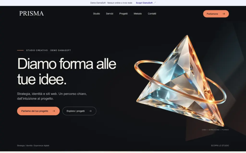 Home Prisma con prisma di vetro, menu e inviti al contatto
